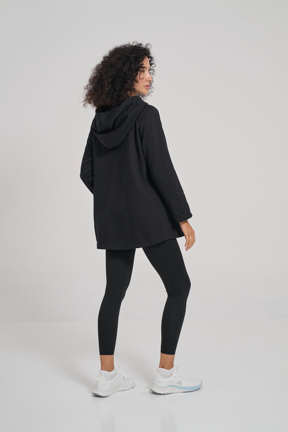 جاكيت اسود تيري كوتون.