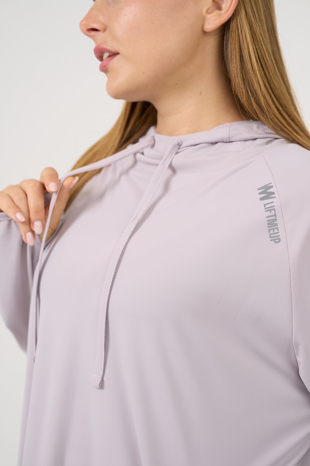 قميص مع هودي بلون اللافندر 